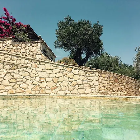 Nereidi Pool Vakantiehuis *