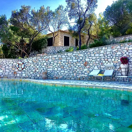 Nereidi Pool Villas Aparthotel