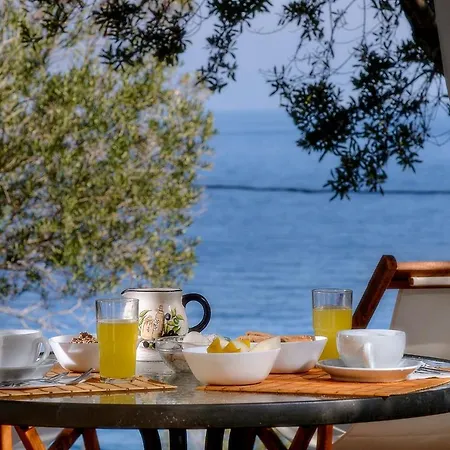 Nereidi Villas 3*