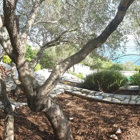 Nereidi Villas 3*