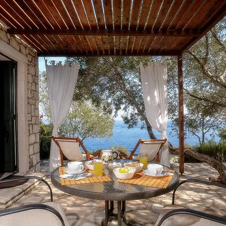 Nereidi Villas Porto Ozias