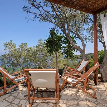 Nereidi Pool Porto Ozias